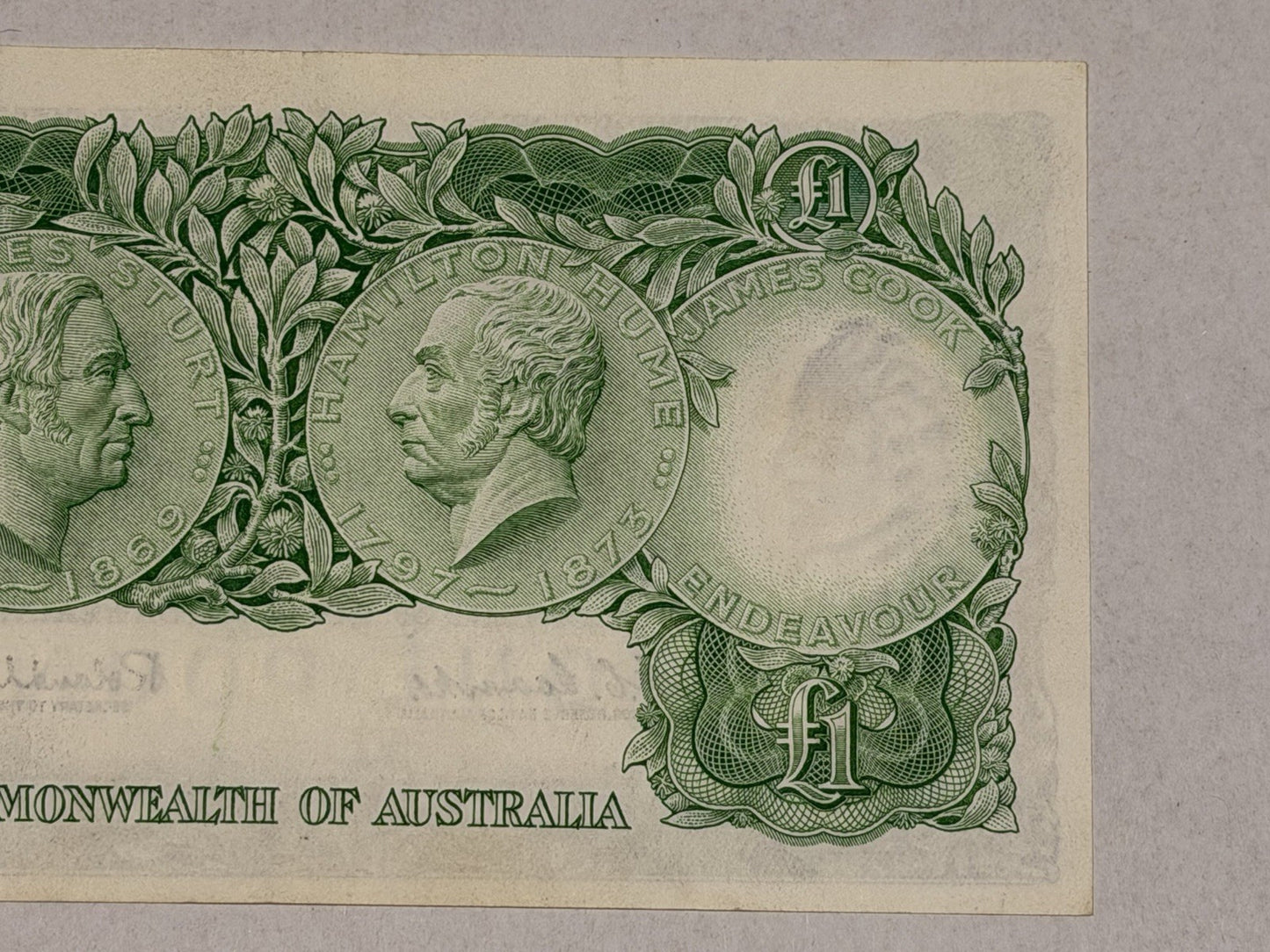 Commonwealth of Australia 1961 £1 One Pound Coombs/Wilson Paper Banknote EF