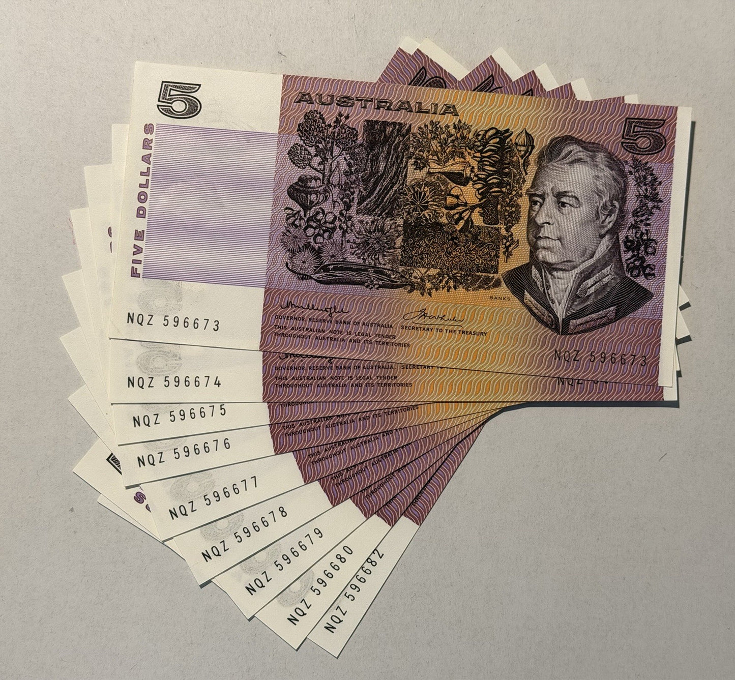 1x 1976 Australian Paper $5 Five Dollar Note Gothic Knight/ Wheeler from Bundle