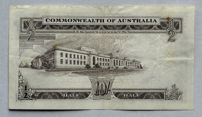 Commonwealth Australia 1961 10/- Ten Shillings Coombs/Wilson Paper Banknote VF