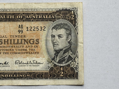 Commonwealth Australia 1961 10/- Ten Shillings Coombs/Wilson Paper Banknote VF