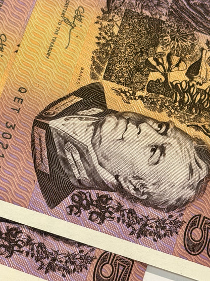 Consecutive Pair UNC Australia 1990 $5 Dollars Fraser/Higgins Paper Banknote