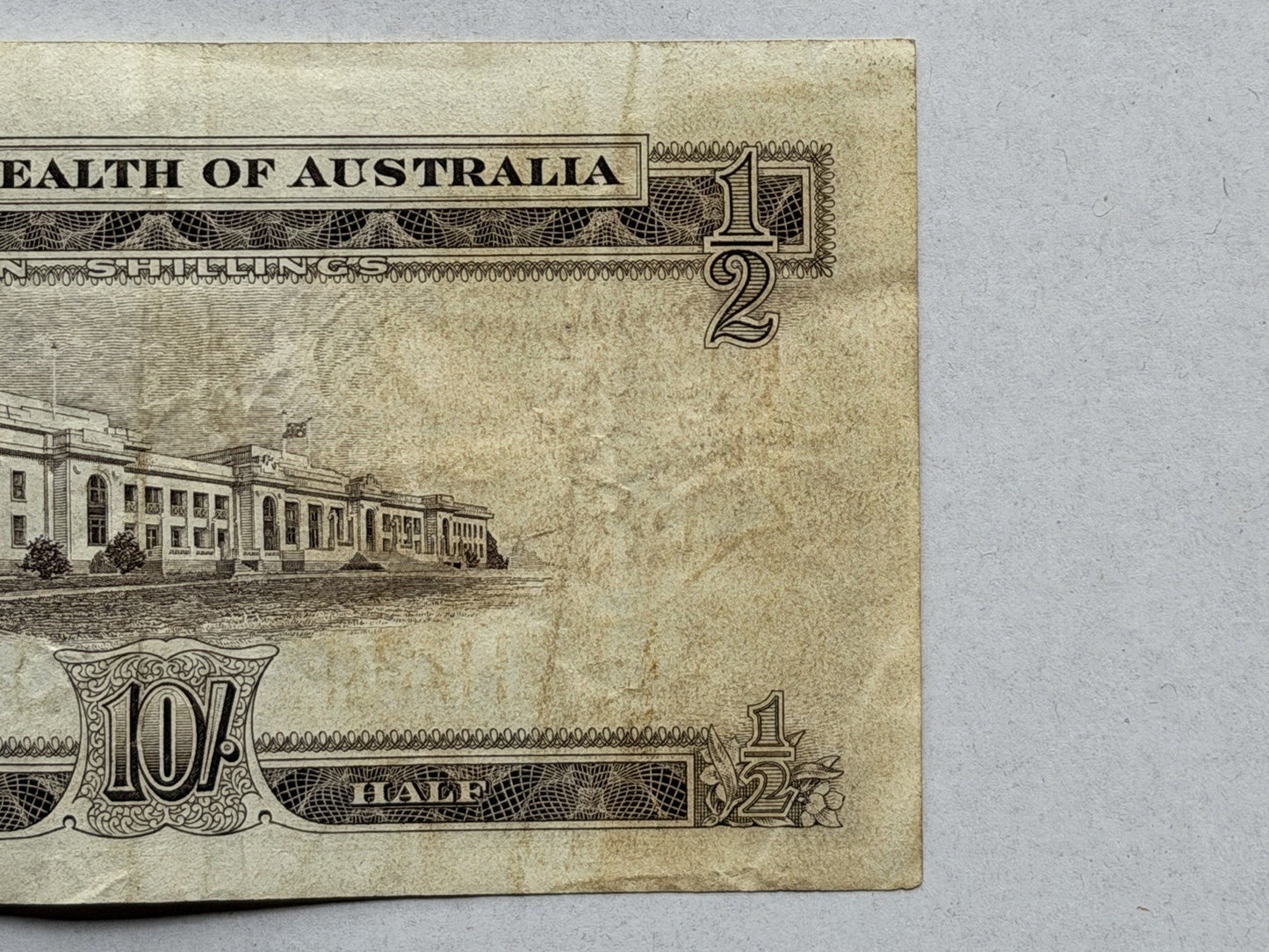 Commonwealth Australia 1961 10/- Ten Shillings Coombs/Wilson Paper Banknote VF