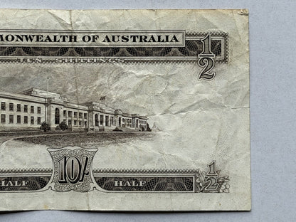 Commonwealth Australia 1961 10/- Ten Shillings Coombs/Wilson Paper Banknote VF