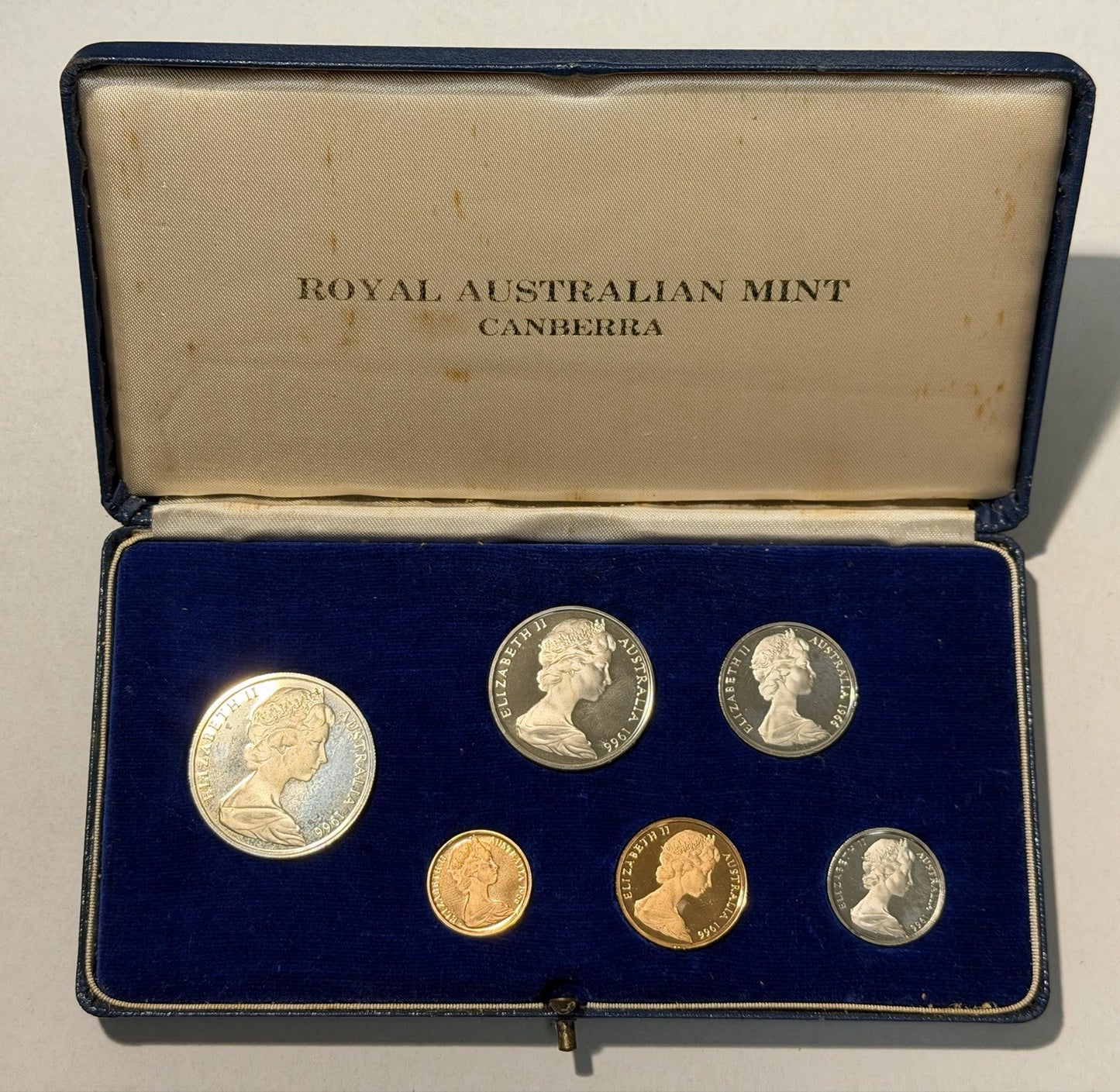 Australia 1966 Round Fifty Cents 50c Proof Set In Blue Case First Year Issue