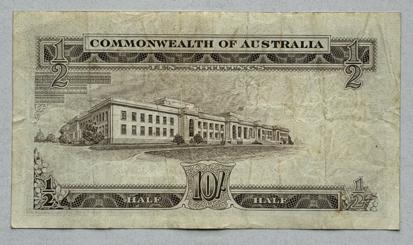 Commonwealth Australia 1961 10/- Ten Shillings Coombs/Wilson Paper Banknote VF