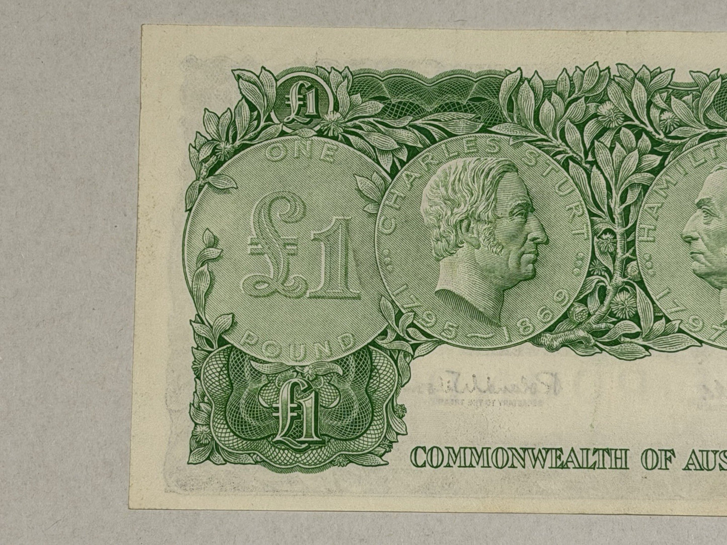 Commonwealth of Australia 1961 £1 One Pound Coombs/Wilson Paper Banknote EF