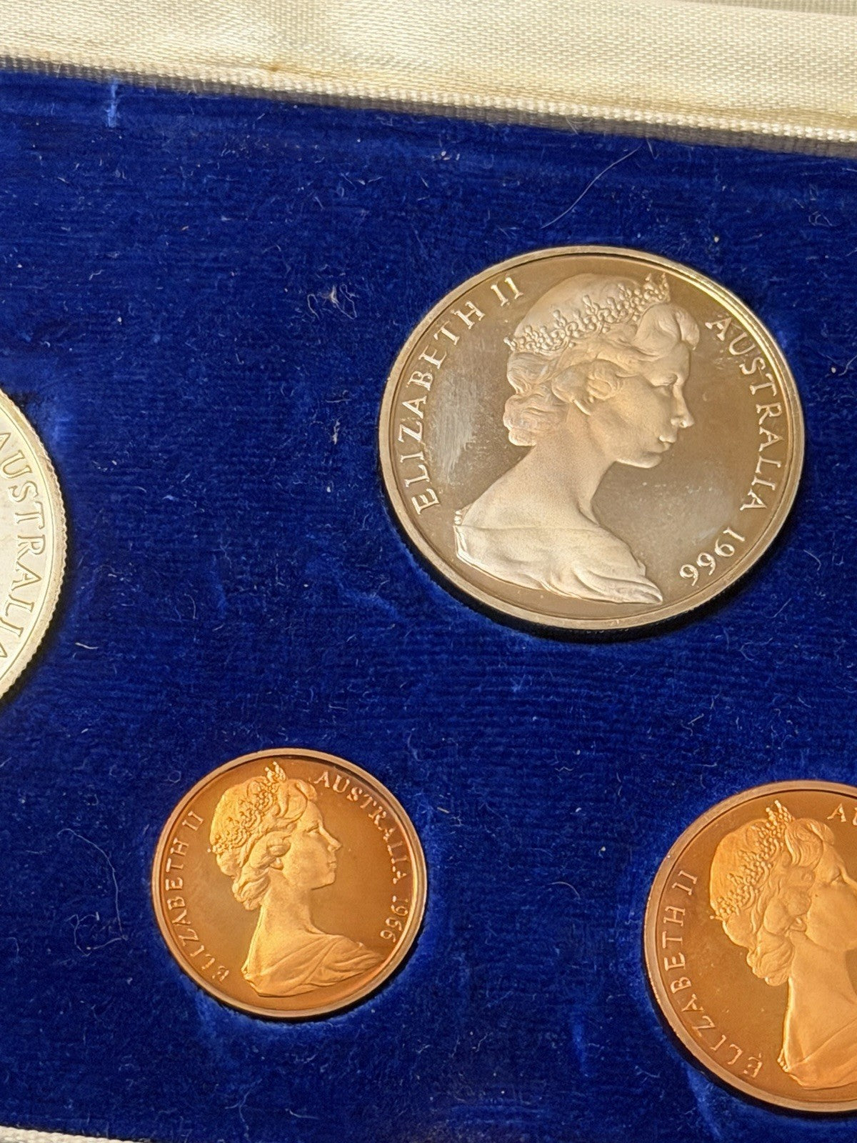 Australia 1966 Round Fifty Cents 50c Proof Set In Blue Case First Year Issue