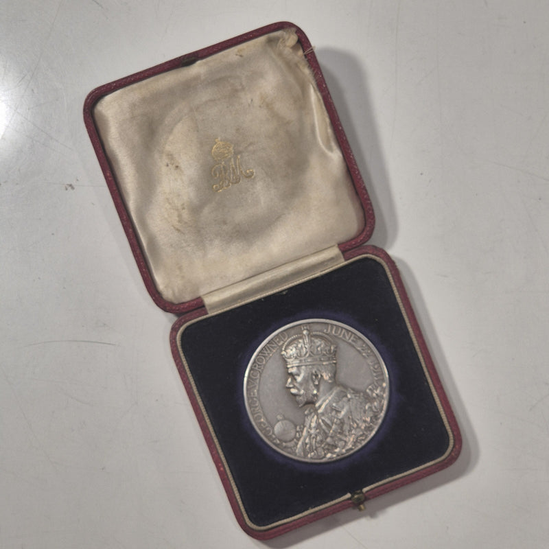 UK GB 1911 Coronation Medal George V Queen Mary Silver 51mm Royal Mint Medal