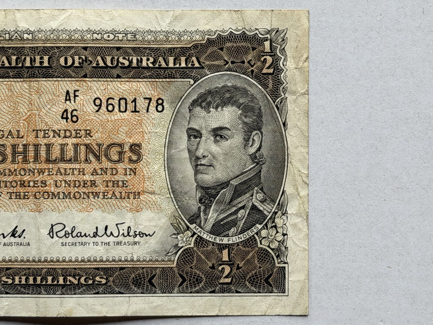 Commonwealth Australia 1961 10/- Ten Shillings Coombs/Wilson Paper Banknote VF