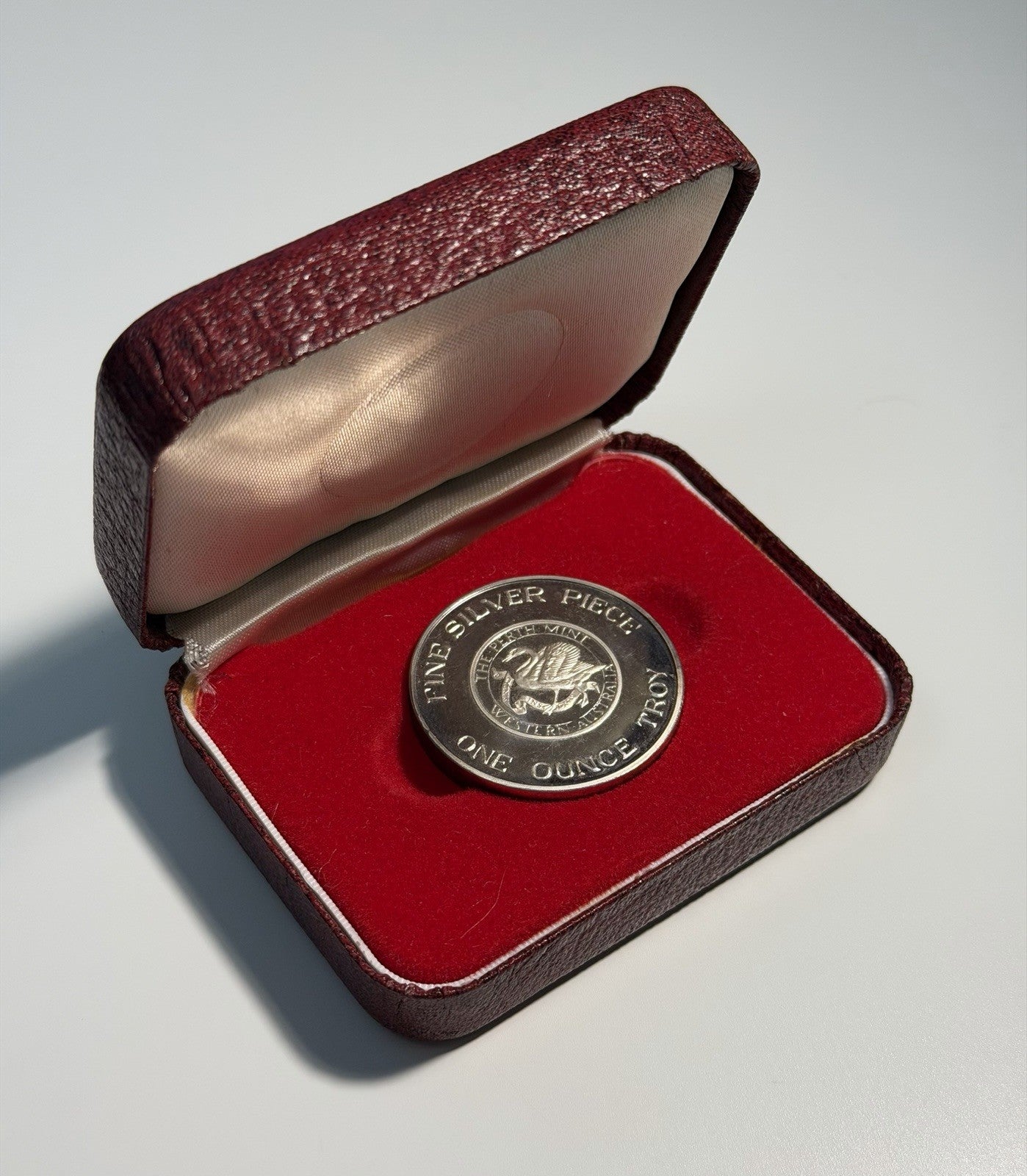 Australia 1899-1989 90th Anni. of Perth Mint 1oz 999 Silver Vintage Medallion