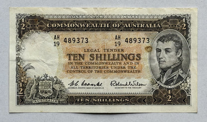 Commonwealth Australia 1961 10/- Ten Shillings Coombs/Wilson Paper Banknote VF