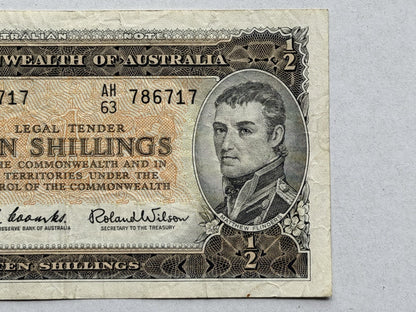 Commonwealth Australia 1961 10/- Ten Shillings Coombs/Wilson Paper Banknote VF